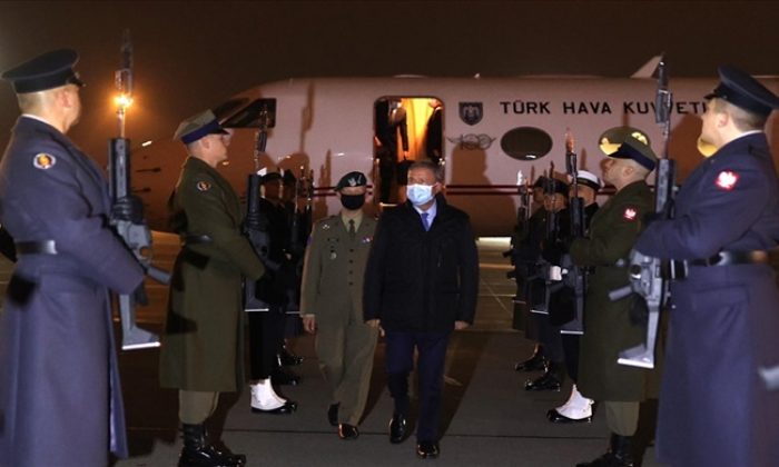 Millî Savunma Bakanı Hulusi Akar Polonya’da