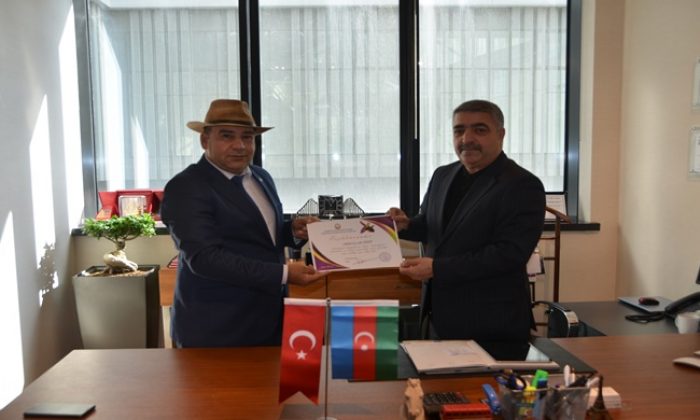 1453 Kral Medya Grup Başkanı Abdullah Yiğit Azerbaycan Devlet Diaspora Bakanı Fuad Muradov tarafından “Teşekkür Belgesi ”ne layık görüldü