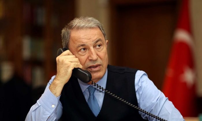 Millî Savunma Bakanı Hulusi Akar Ukrayna Savunma Bakanı Oleksii Reznikov ile Telefon Görüşmesi Gerçekleştirdi