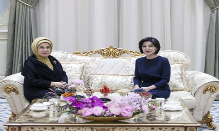 Emine Erdoğan, Özbekistan Cumhurbaşkanı Mirziyoyev’in eşi Ziroat Mirziyoyeva ile görüştü