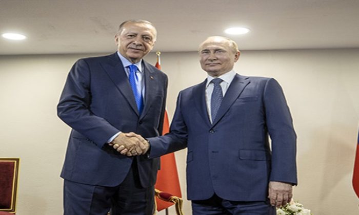 Cumhurbaşkanı Erdoğan, Rusya Devlet Başkanı Putin ile bir araya geldi