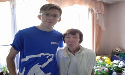 Волонтёры «Единой России» помогают по хозяйству пожилым москвичам