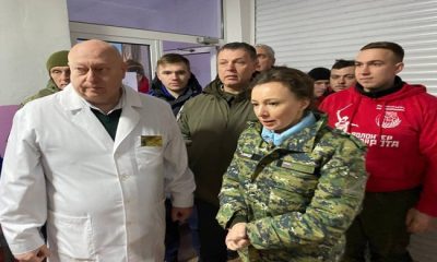 «Единая Россия» передала медизделия и предметы первой необходимости в госпиталь Макеевки (ДНР)
