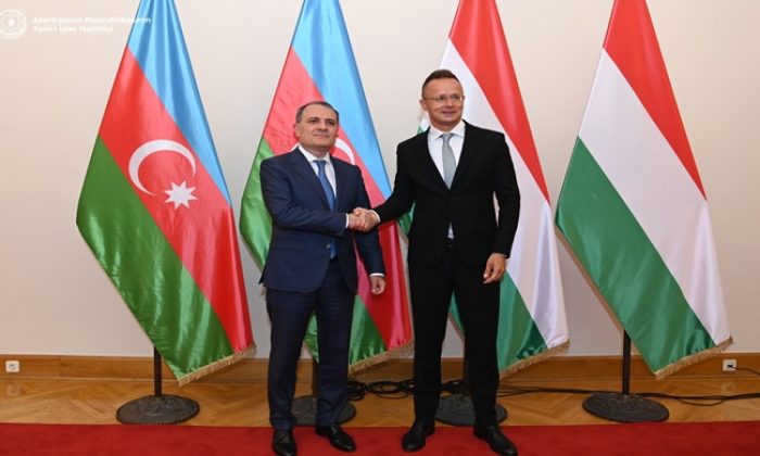 Bakan Jeyhun Bayramov’un Macaristan Dışişleri ve Ticaret Bakanı Peter Sijarto ile görüşmesi ve Azerbaycan-Macaristan Stratejik Diyalogunun ilk oturumuna ilişkin basın açıklaması