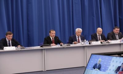 Dmitry Medvedev: Bütçedeki en büyük öncelik Rusya Federasyonu Silahlı Kuvvetlerine, Kuzey Askeri Bölge üyelerine ve aile üyelerine destektir