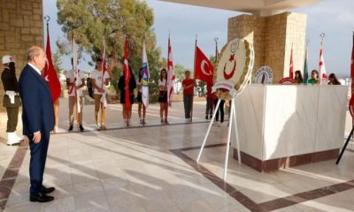 Cumhurbaşkanı Ersin Tatar, Özgürlük Mücadelesi Lideri Dr. Fazıl Küçük’ün anıt mezarında düzenlenen törene katıldı