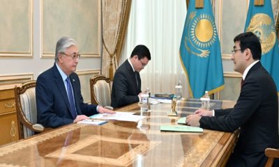 Devlet başkanı, Rustam Karagoishin’i tutan Bayterek’in başını kabul etti